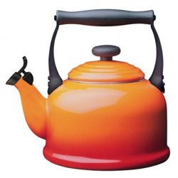 LeCreuset - czajnik Traditional płomienny