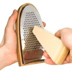 Sagaform - tarka do sera / parmezanu  Oval oak
