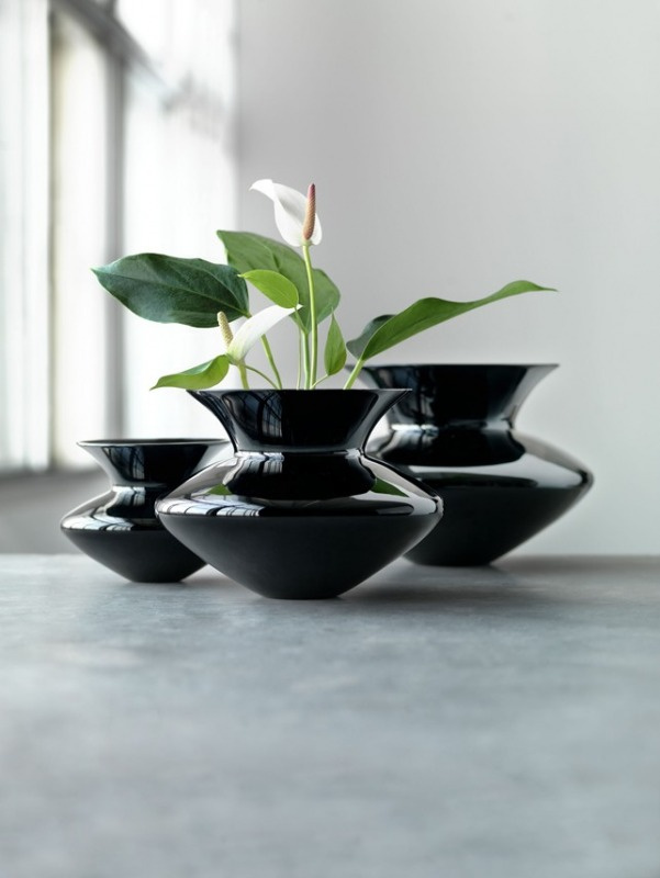 Rosendahl -  wazon  Alev Siesbye czarny 10 cm 