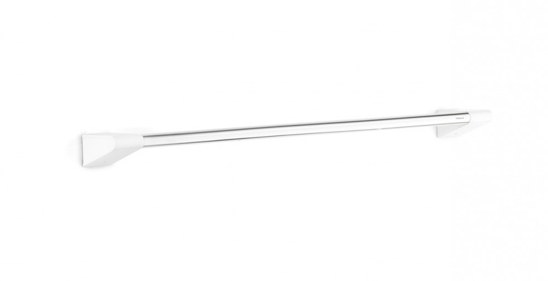 Blomus -  wieszak na ręczniki Sento 65 cm polerowany
