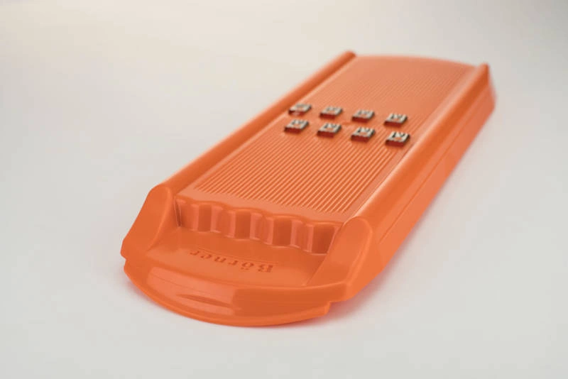 Borner - szatkownica tarka Curly pomarańczowa