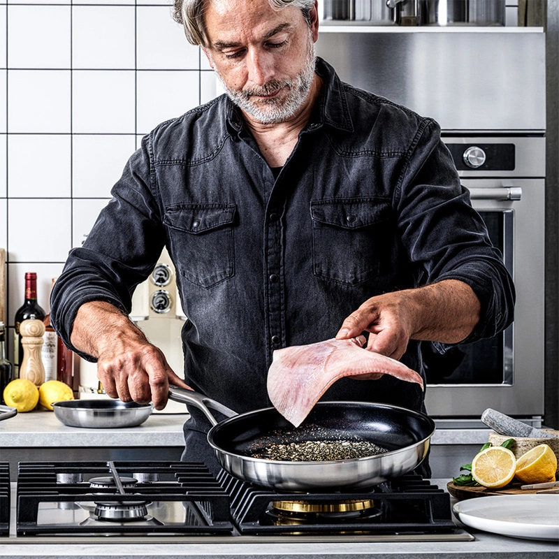 KitchenAid - patelnia 3-warstwowa stalowa z powłoką 28 cm