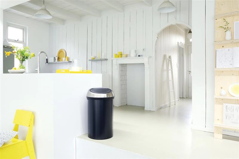 Brabantia - kosz na śmieci Touch Bin - 60 L, czarny - pokrywa stal matowa FPP