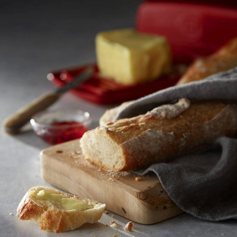 Emile Henry - Maselnica ceramiczna - czerwony