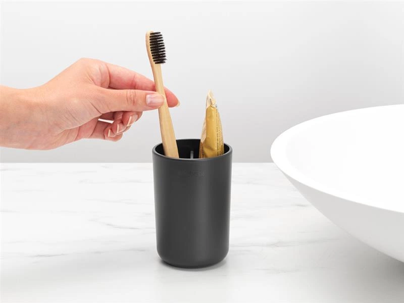 Brabantia - Kubek na szczoteczkę do zębów ReNew ciemnoszary