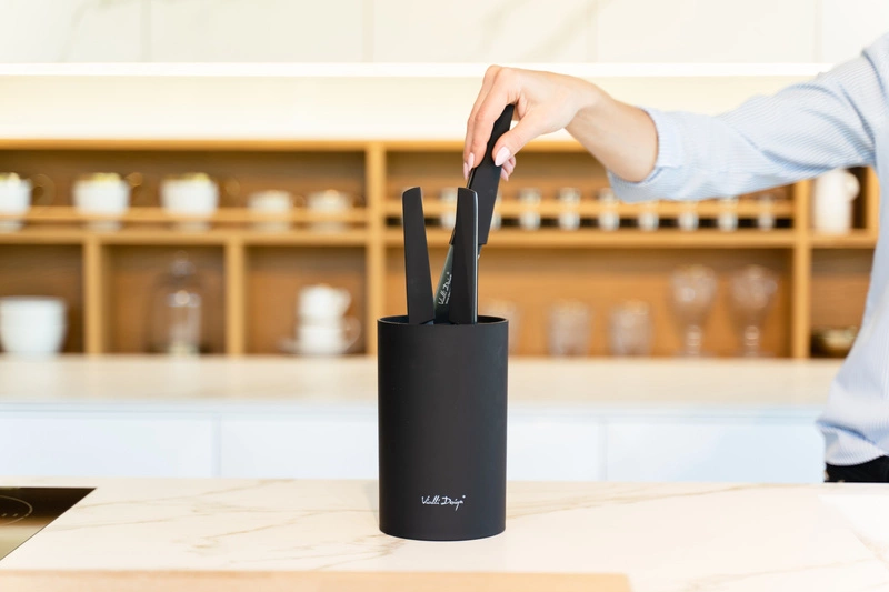 Vialli Design - Stojak do noży Nero czarny