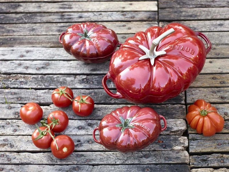 Staub - garnek brytfanna żeliwna Tomato pomidor 2,5 l