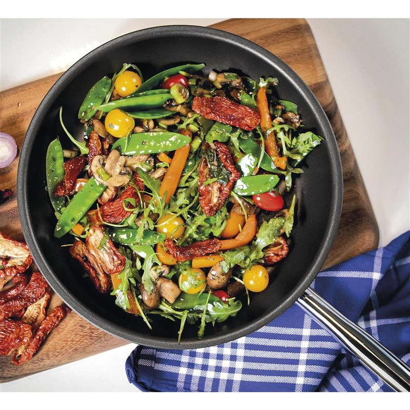 Spring - patelnia z powłoką nieprzywierającą, śred. 24 cm, stal nierdzewna 18/0 VULCANO CLASSIC