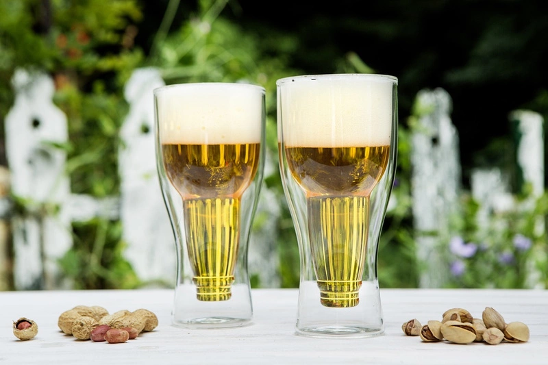 Vialli Design - Szklanka do piwa z podwójną ścianką Amo 350 ml