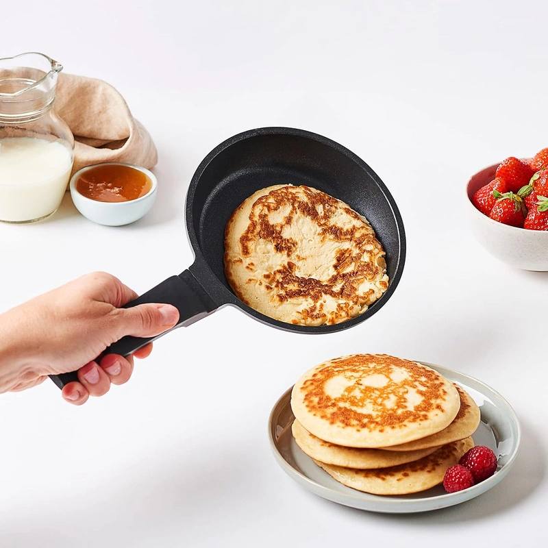 MASTRAD - Patelnia do Pancake 14cm