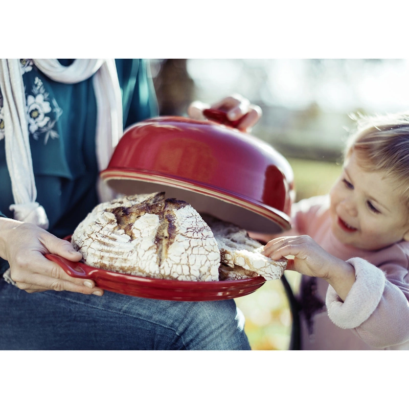 Emile Henry - Naczynie do chleba 4,5L - czerwone