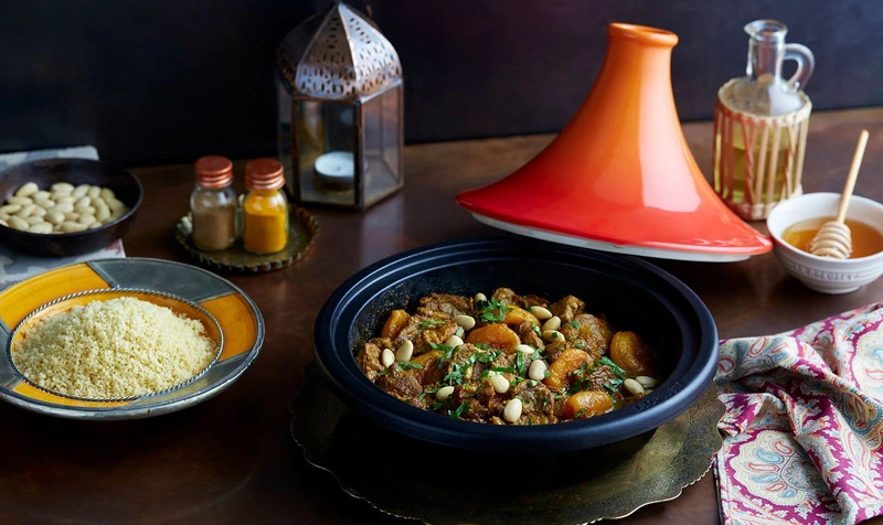 Le Creuset - Tagine żeliwo kamionka 31 cm meringue