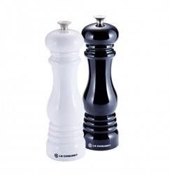 Le Creuset - zestaw młynków do pieprzu i soli Le Creuset 21 cm czarny i biały