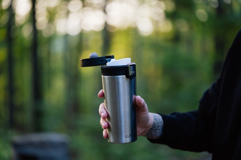 Vialli Design - Kubek termiczny 400ml FUORI stal mat