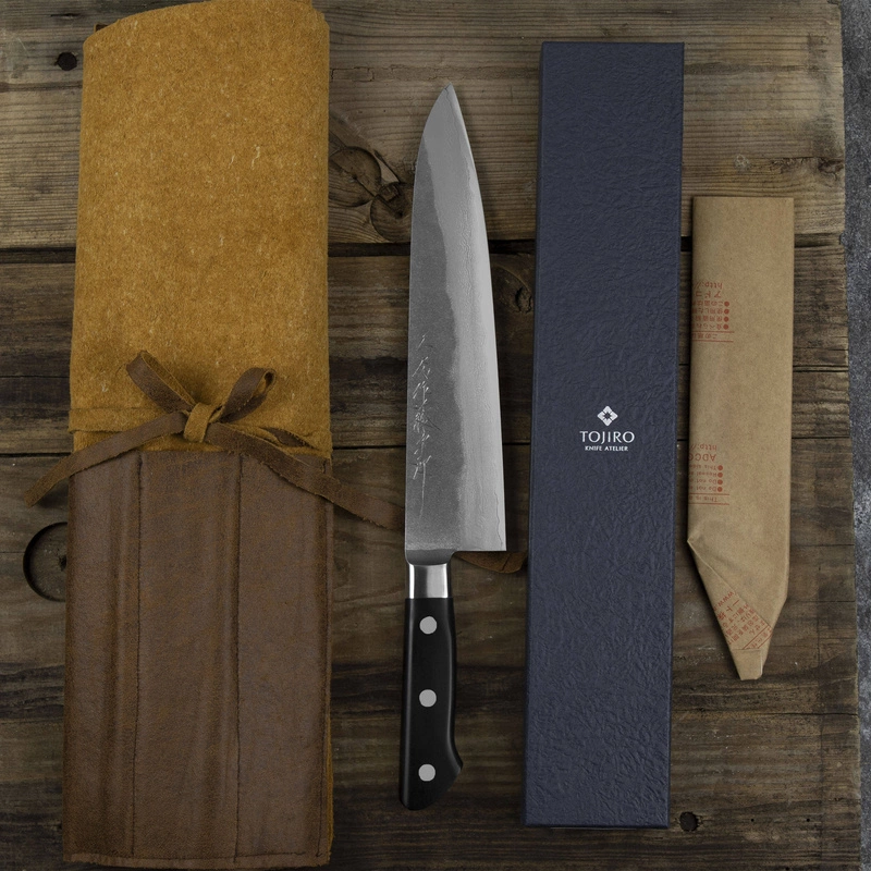 Tojiro - Atelier Forged VG-10 Nóż szefa kuchni 24 cm