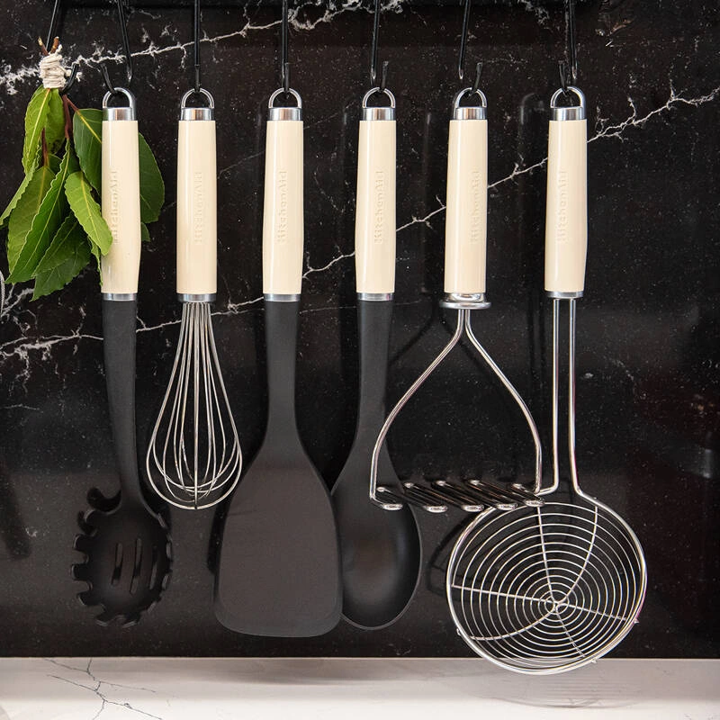 KitchenAid Culinary Tools - tłuczek do ziemniaków CORELINE Almond Cream