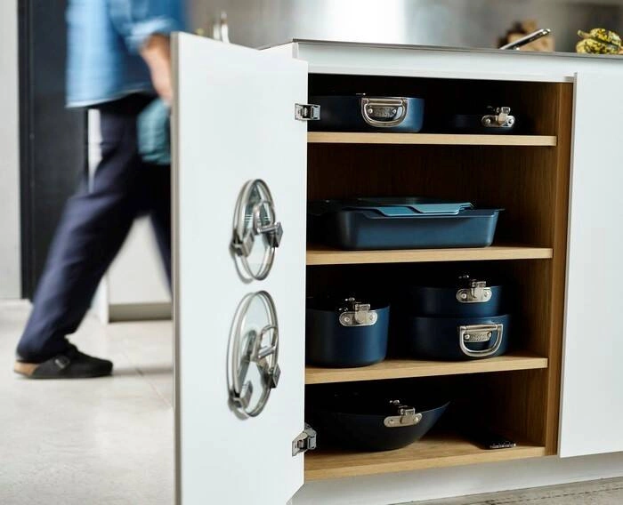 Joseph Joseph - Garnek niski 28cm ze skł. uchwytami+pokr.Space