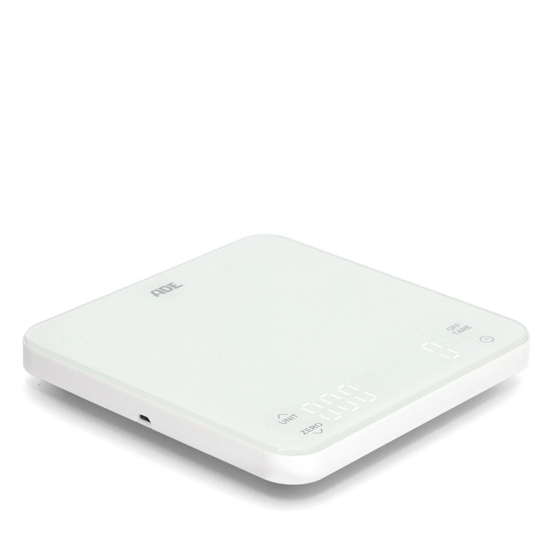 ADE - waga kuchenna ładowana przez USB, do 5 kg, 16 x 16 cm, biała Nuria