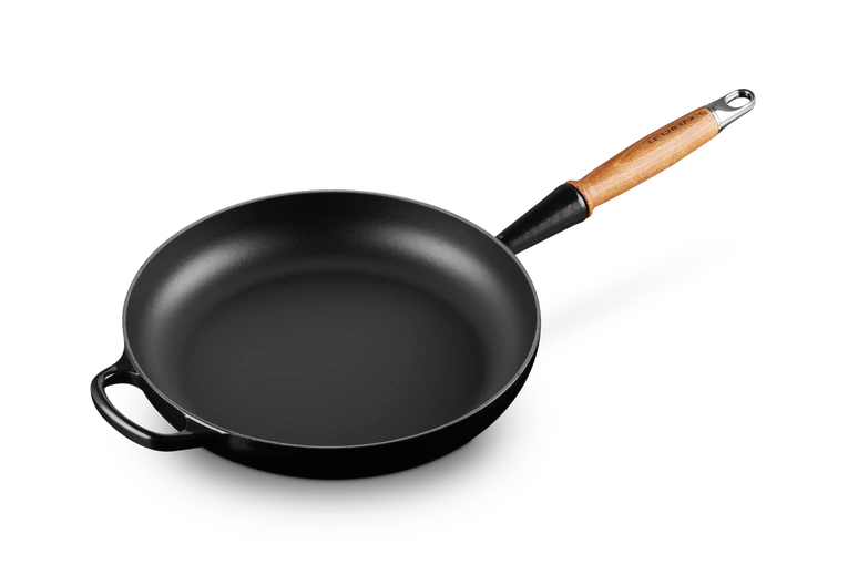 Le Creuset - patelnia żeliwna z drewnianym uchwytem 26 cm czarna