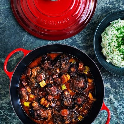 Le Creuset - La Marmite garnek żeliwny rodzinny wiśniowy 28 cm