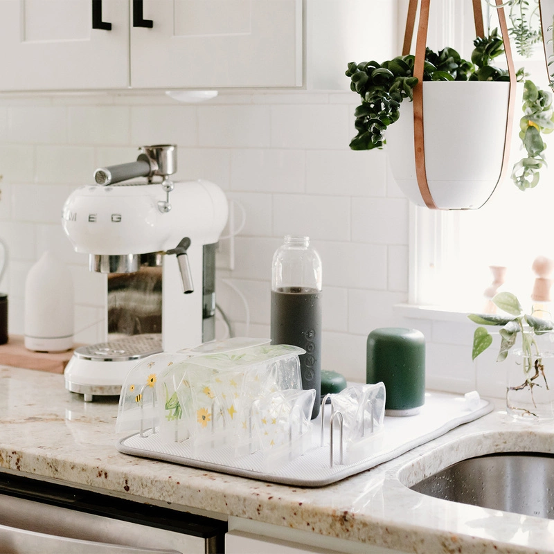 Full Circle - Mata do osuszania naczyń z uchwytami Shape Shifter