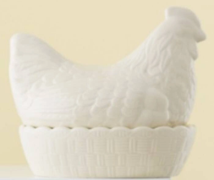 Mason Cash Cermiczna kura do przechowywania jaj biała