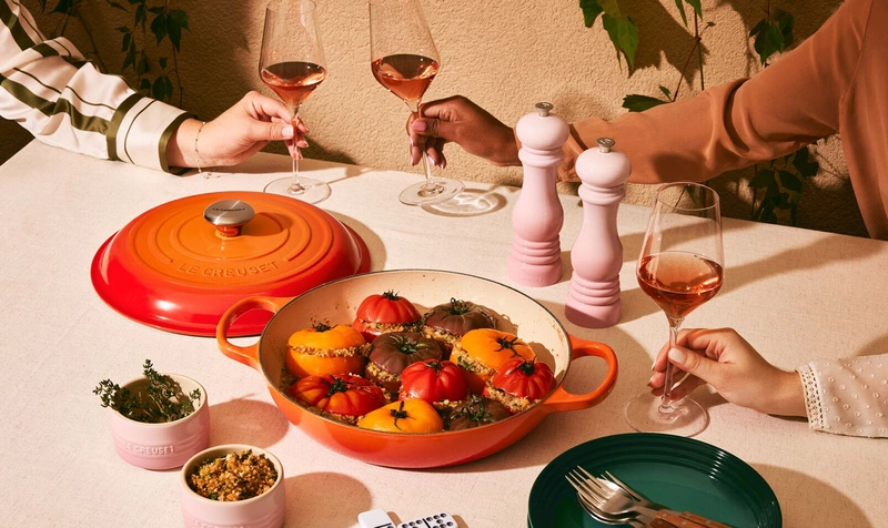 Le Creuset - garnek patelnia Gourmet Signature 22 cm 1,4 l płomienny