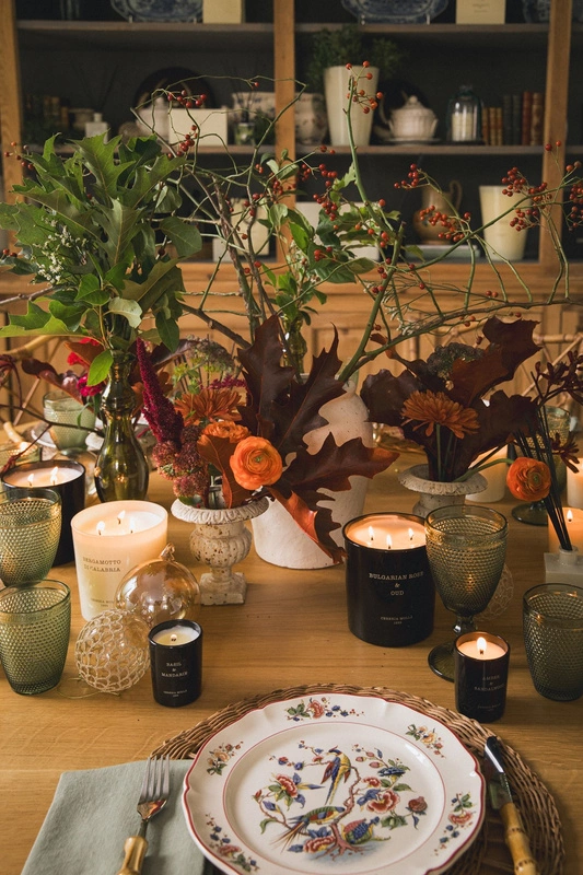 Ceria molla - Świeca Premium 230gr. Oud and Leather