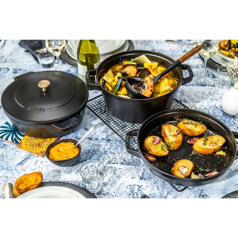Staub - zestaw 3 naczyń żeliwnych + pokrywka 24 cm czarny
