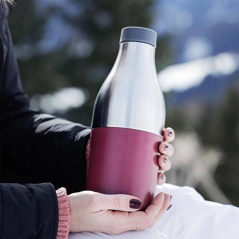 Trebonn - Pojemnik na jedzenie i wodę w kształcie butelki 2w1