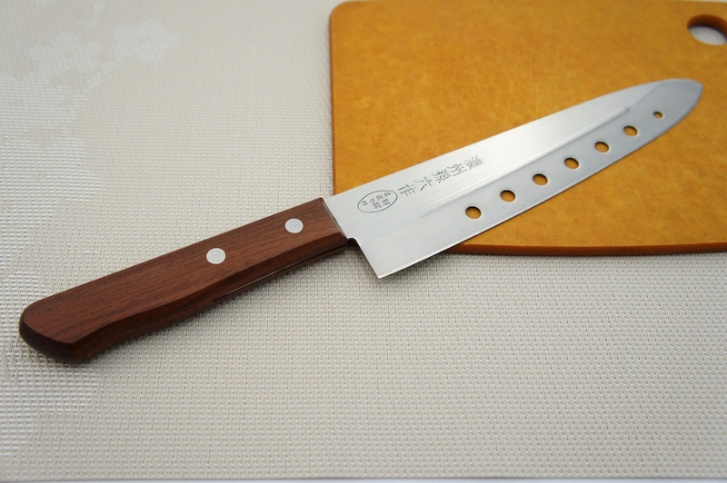 Satake - Tomoko Nóż szefa kuchni Air Holes 18cm