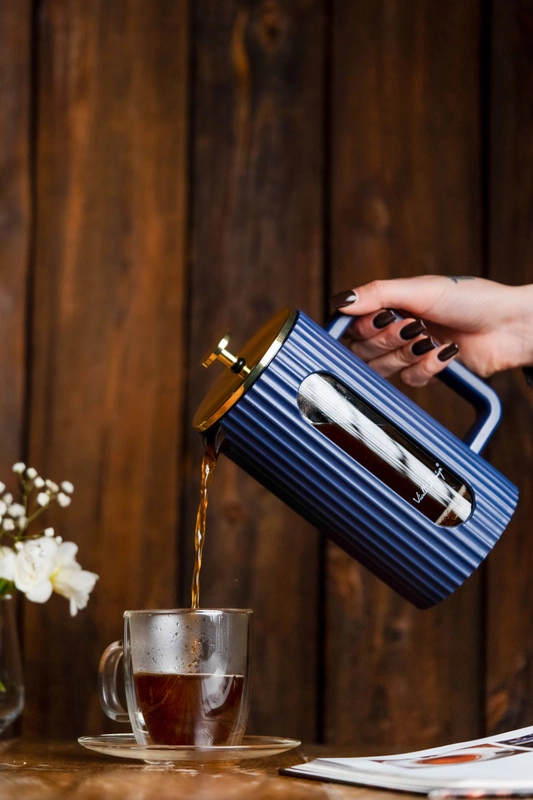 Vialli Design - Zaparzacz do kawy i herbaty 1000 ml Livio indigo