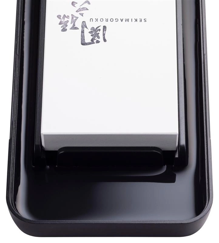 KAI - Kamień do ostrzenia 8000 w etui Seki Magoroku