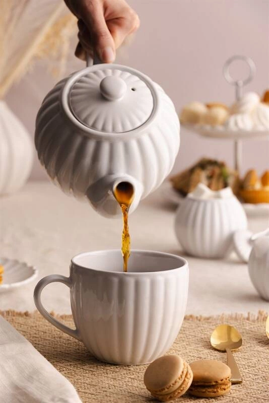 PK - Imbryk do herbaty 1,1l. biały Luxe