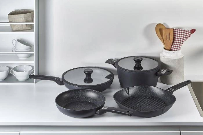 Moneta - Patelnia 20cm, Yes!, indukcja