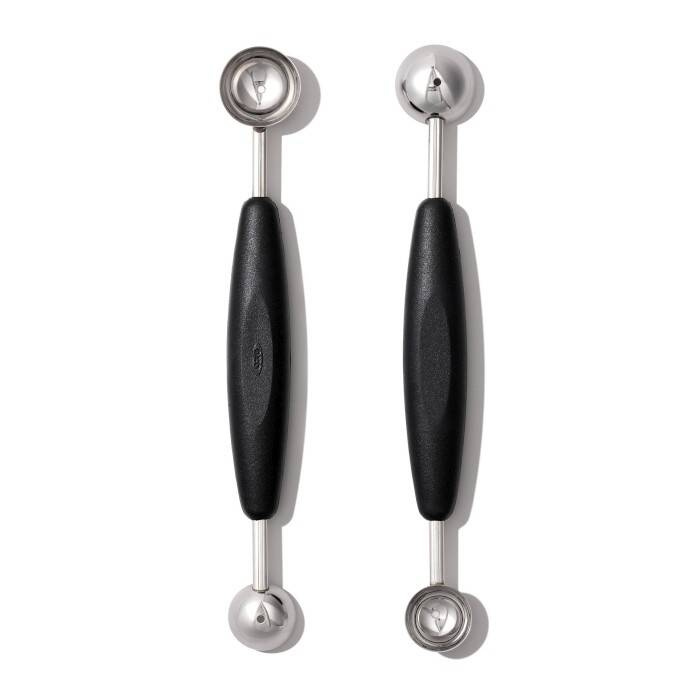 OXO - Łyżka podwójna do melona stalowa, czarna, Good