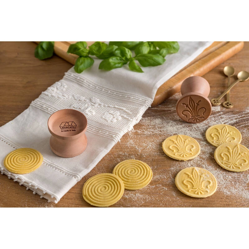 Marcato - Zestaw stempli do makaronu Corzetti- podstawa do cięcia + kształt spirali
