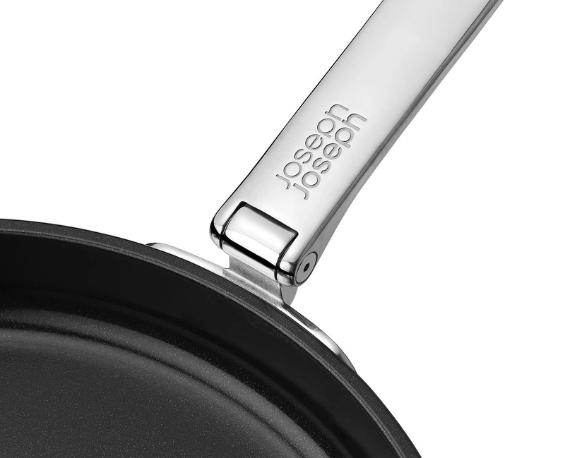 JOSEPH JOSEPH - Patelnia 24 cm Space Steel