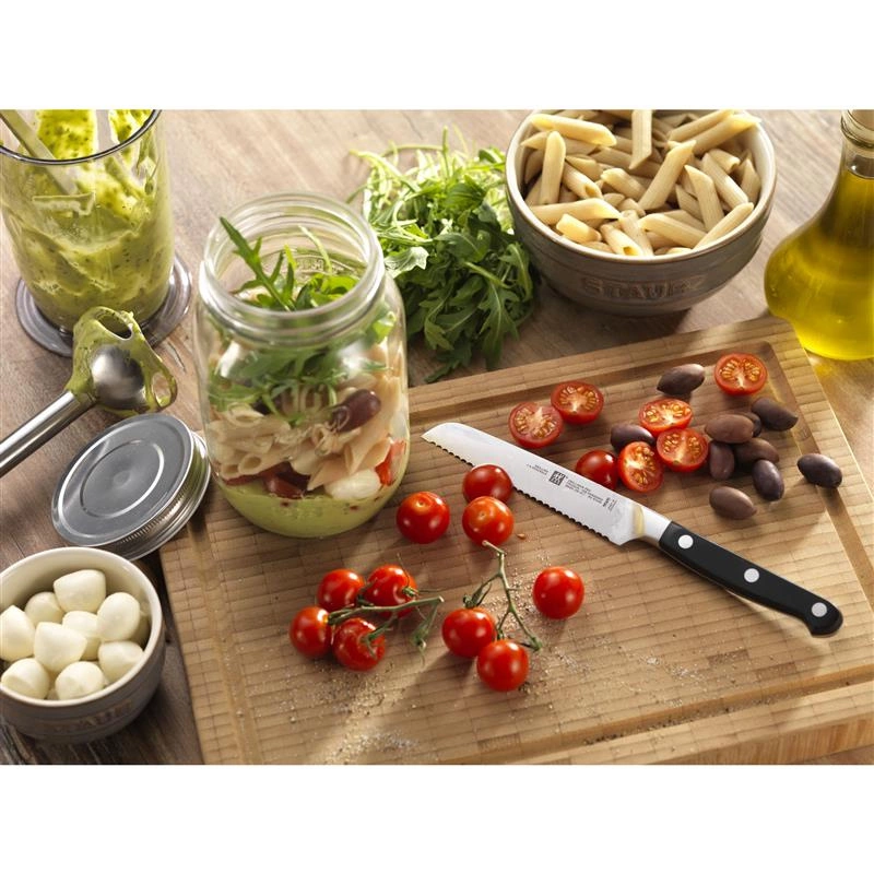 Zwilling - Nóż uniwersalny z ząbkami Pro 13 cm