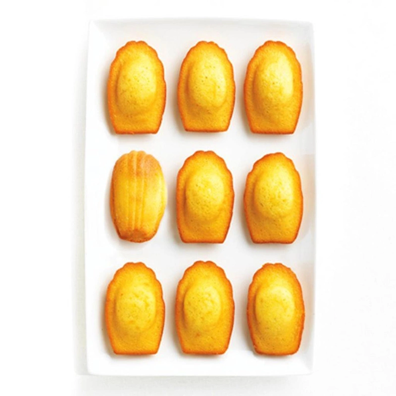 Mastrad - Forma silikonowa na 9 dużych Magdalenekczarny