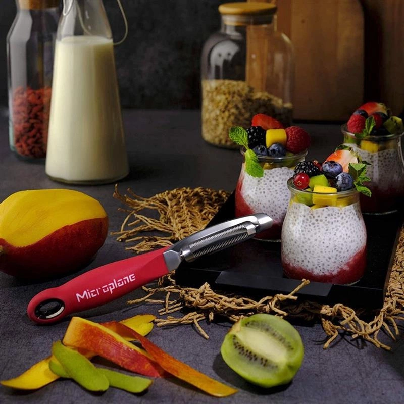 Microplane - Obieraczka ząbkowana do warzyw i owoców PROFFESIONAL