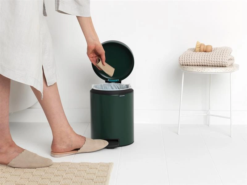 Brabantia - Kosz pedałowy 5L NewIcon zielony Pine Green