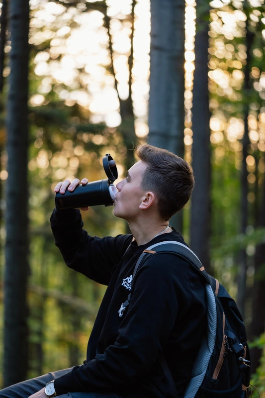 Vialli Design - Kubek termiczny 400ml FUORI czarny Rose Gold