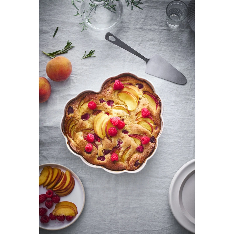 Emile Henry - Naczynie do zapiekania w kształcie serca -beżowy