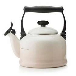 Le Creuset - czajnik Traditional Meringue 2,1 l