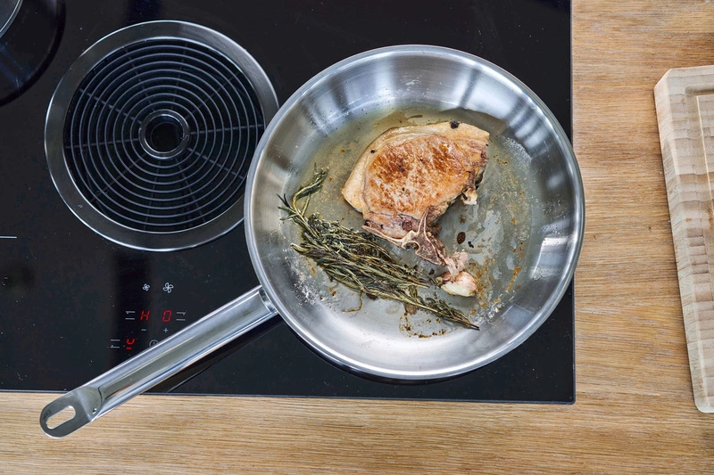 Zwilling - patelnia stalowa płytka 24 cm Pro