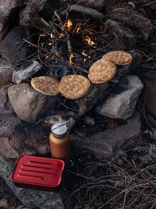 SIGG - Pudełko na żywność Plus S Red 8697.20