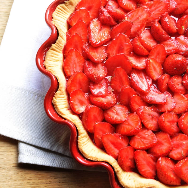 Emile Henry - Naczynie do tarty z falbaną 33cm kremowy