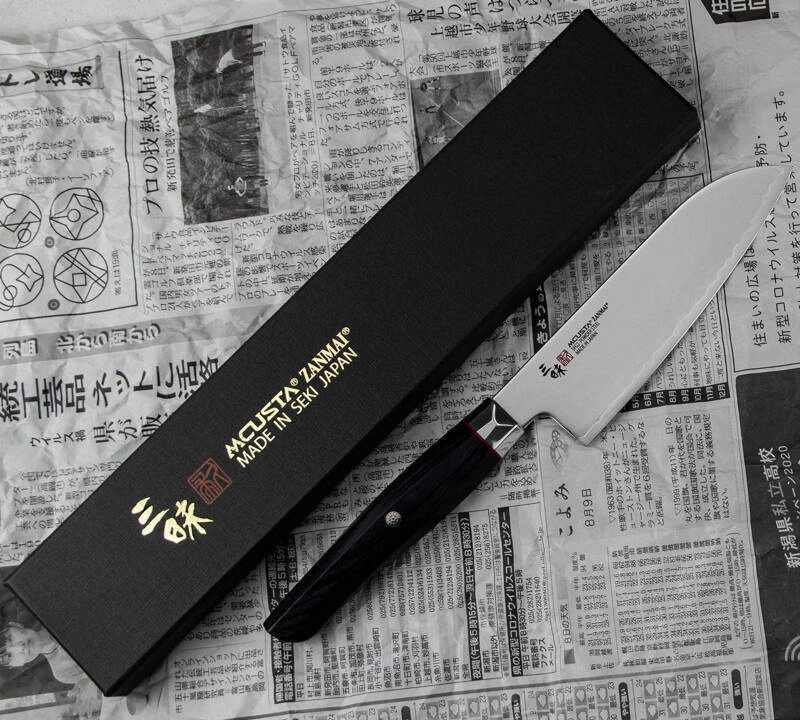 Mcusta Zanmai - Revolution SPG2 Nóż Santoku 15cm