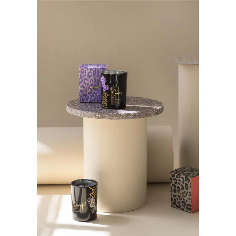 Victorian - świeca zapachowa Splendid: czerwona porzeczka, do 45 godzin, śred. 8 x 10,5 cm Splendid